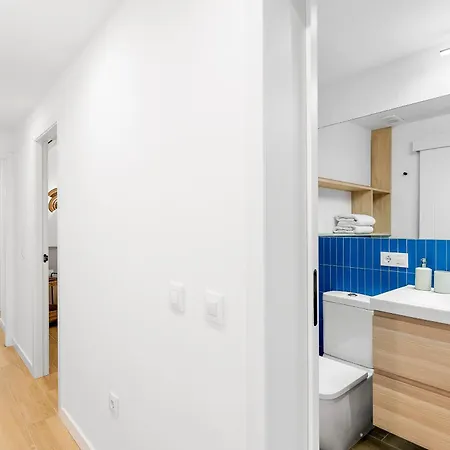 דירה Stylish With Stunning Views & Parking Radazul