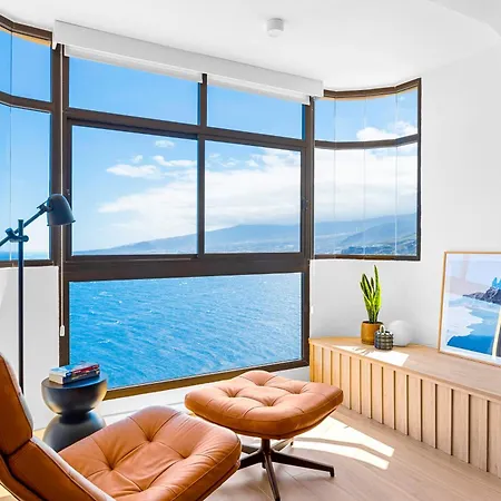 דירה Stylish With Stunning Views & Parking